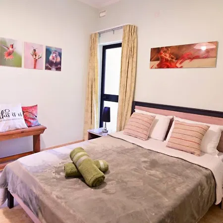 Peaceful Haven With Stunning Views Close To Sea Apartamento Marsaskala