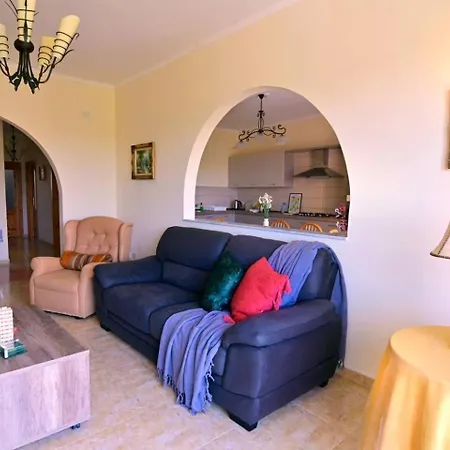 Peaceful Haven With Stunning Views Close To Sea *